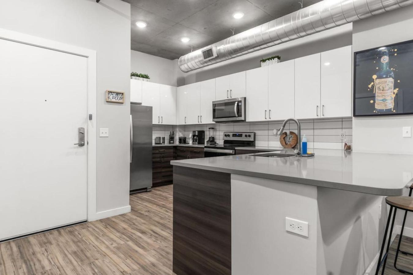 Modern 2 Bed Getaway Steps From Tropicana Field San Petersburgo Exterior foto