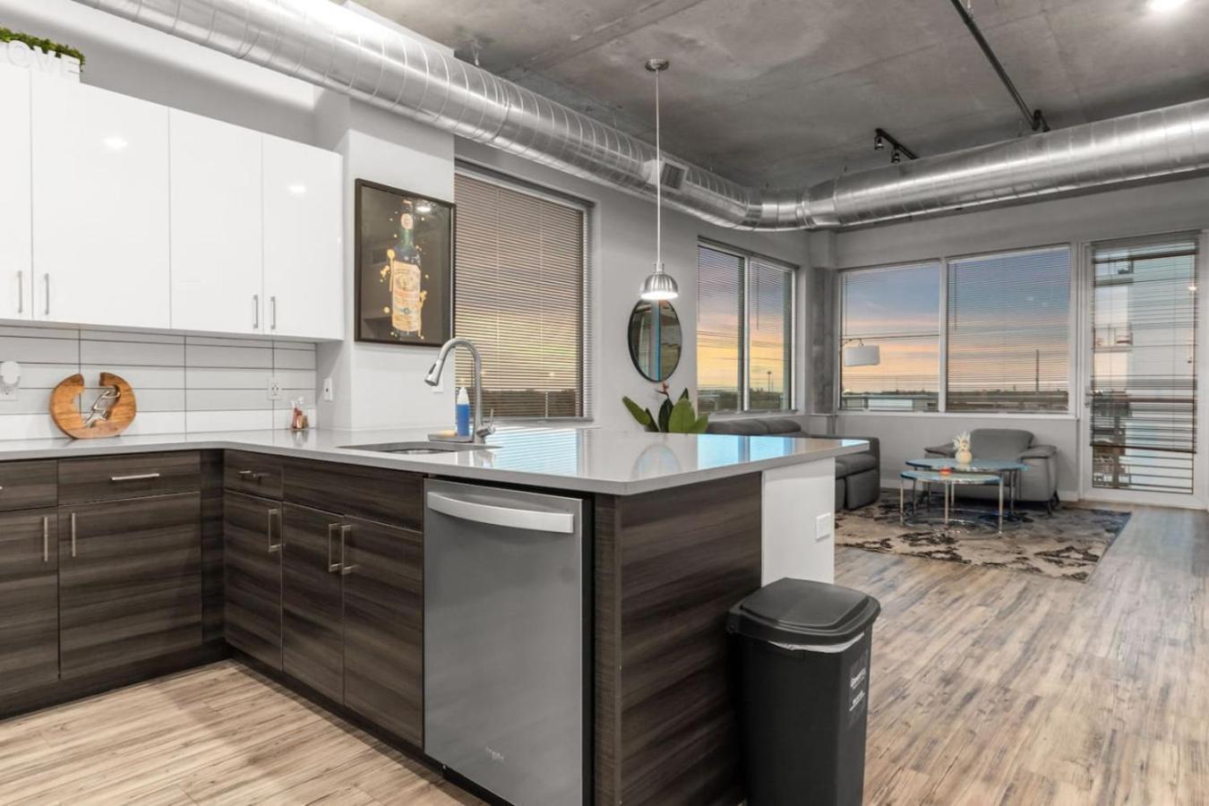 Modern 2 Bed Getaway Steps From Tropicana Field San Petersburgo Exterior foto