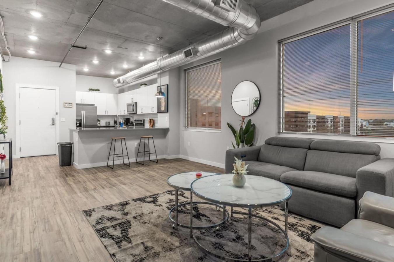 Modern 2 Bed Getaway Steps From Tropicana Field San Petersburgo Exterior foto